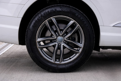 Продажа Audi Q7 II (4M) 3.0 AT (333 л.с.) 2018 Белый в Автодом