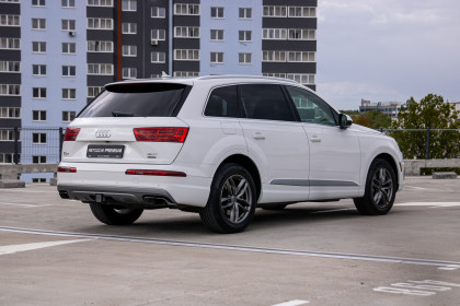 Продажа Audi Q7 II (4M) 3.0 AT (333 л.с.) 2018 Белый в Автодом