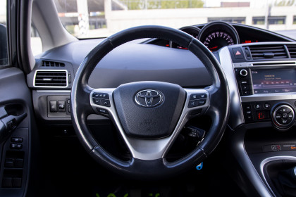 Продажа Toyota Verso I Рестайлинг 1.6 MT (112 л.с.) 2014 Черный в Автодом