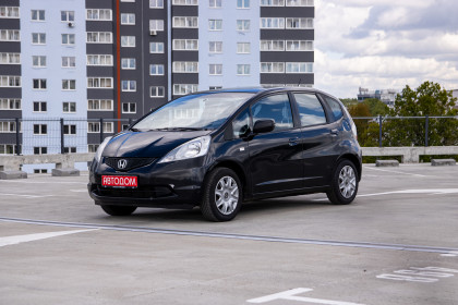 Продажа Honda Jazz II 1.3 AMT (100 л.с.) 2009 Черный в Автодом