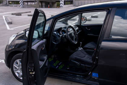 Продажа Honda Jazz II 1.3 AMT (100 л.с.) 2009 Черный в Автодом