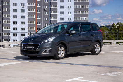 Продажа Peugeot 5008 I Рестайлинг 1.6 MT (120 л.с.) 2015 Серый в Автодом