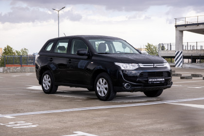 Продажа Mitsubishi Outlander III 2.0 CVT (146 л.с.) 2014 Черный в Автодом