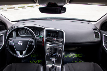 Продажа Volvo XC60 I Рестайлинг 2.0 AT (190 л.с.) 2016 Серебристый в Автодом