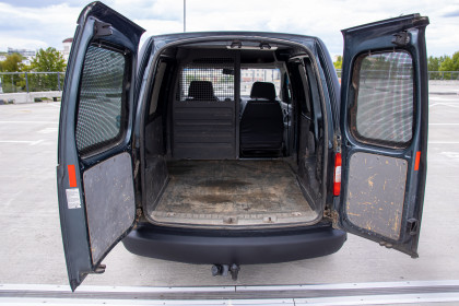 Продажа Volkswagen Caddy III 2.0 MT (69 л.с.) 2008 Черный в Автодом