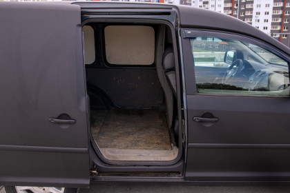 Продажа Volkswagen Caddy III 2.0 MT (69 л.с.) 2008 Черный в Автодом