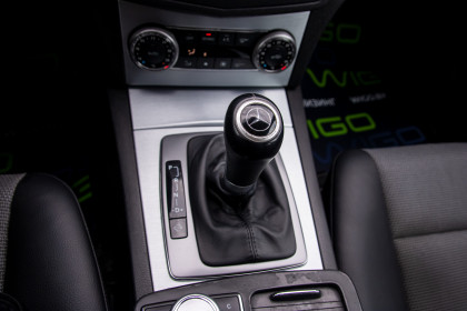 Продажа Mercedes-Benz C-Класс III (W204) 180 Kompressor 1.8 AT (156 л.с.) 2008 Белый в Автодом