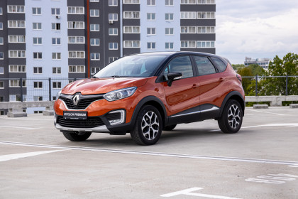 Продажа Renault Kaptur I 2.0 AT (143 л.с.) 2016 Оранжевый в Автодом