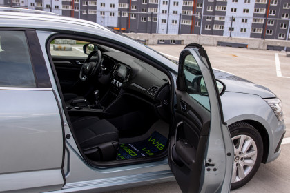Продажа Renault Megane IV Рестайлинг 1.5 MT (115 л.с.) 2020 Серый в Автодом