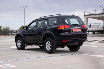 Продажа Mitsubishi Pajero Sport II 2.5 MT (178 л.с.) 2011 Черный в Автодом
