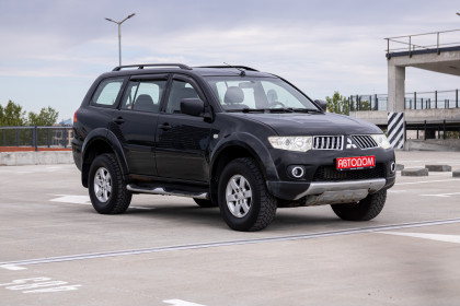 Продажа Mitsubishi Pajero Sport II 2.5 MT (178 л.с.) 2011 Черный в Автодом