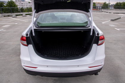 Продажа Ford Fusion (North America) II Рестайлинг 1.5 AT (184 л.с.) 2019 Белый в Автодом
