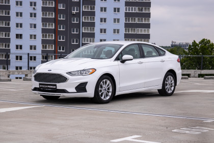 Продажа Ford Fusion (North America) II Рестайлинг 1.5 AT (184 л.с.) 2019 Белый в Автодом