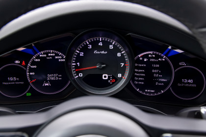 Продажа Porsche Cayenne III Turbo 4.0 AT (550 л.с.) 2019 Белый в Автодом