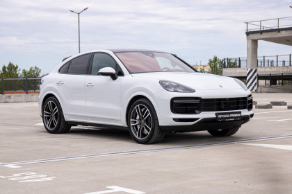 Продажа Porsche Cayenne III Turbo 4.0 AT (550 л.с.) 2019 Белый в Автодом