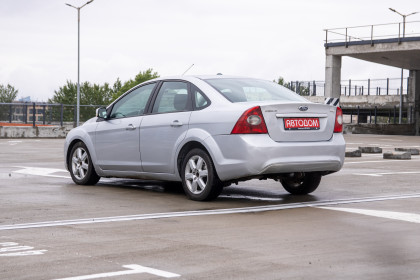 Продажа Ford Focus II Рестайлинг 1.8 MT (116 л.с.) 2008 Серебристый в Автодом