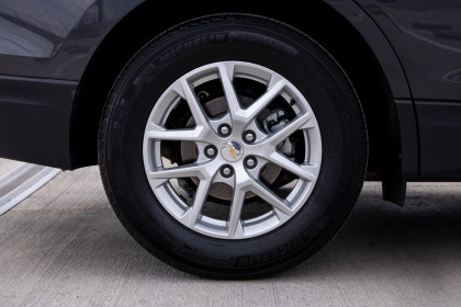 Продажа Chevrolet Equinox III Рестайлинг 1.5 AT (173 л.с.) 2022 Серый в Автодом
