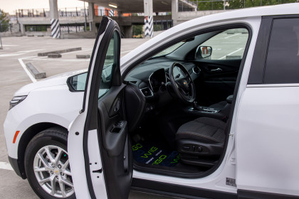 Продажа Chevrolet Equinox III Рестайлинг 1.5 AT (173 л.с.) 2022 Белый в Автодом