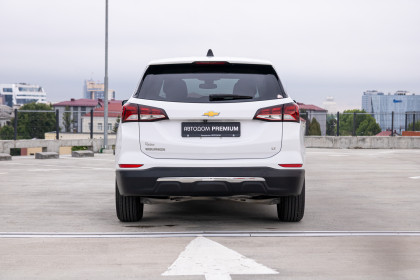 Продажа Chevrolet Equinox III Рестайлинг 1.5 AT (173 л.с.) 2022 Белый в Автодом