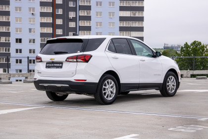 Продажа Chevrolet Equinox III Рестайлинг 1.5 AT (173 л.с.) 2022 Белый в Автодом