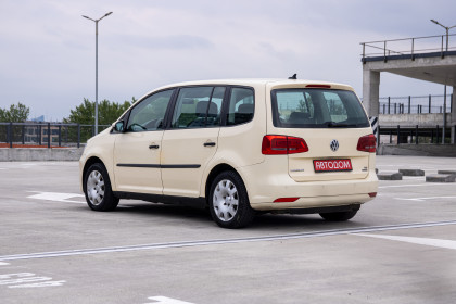 Продажа Volkswagen Touran I Рестайлинг 2 EcoFuel 1.4 AMT (150 л.с.) 2014 Желтый в Автодом