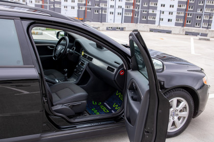 Продажа Volvo V70 III 1.6 MT (109 л.с.) 2010 Черный в Автодом