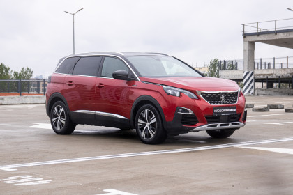 Продажа Peugeot 5008 II 1.5 AT (130 л.с.) 2020 Красный в Автодом