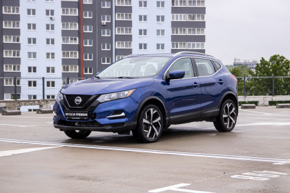 Продажа Nissan Rogue Sport I Рестайлинг 2.0 CVT (143 л.с.) 2019 Синий в Автодом