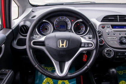 Продажа Honda Fit II 1.5 AT (120 л.с.) 2009 Красный в Автодом