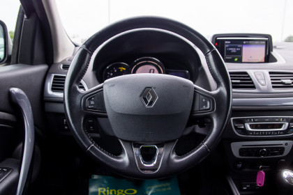 Продажа Renault Megane III Рестайлинг 2 1.5 MT (110 л.с.) 2015 Черный в Автодом