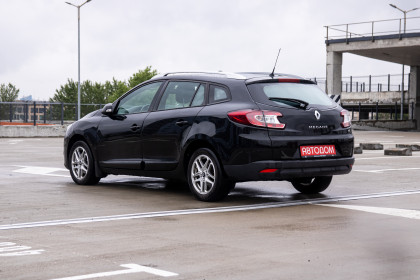 Продажа Renault Megane III Рестайлинг 2 1.5 MT (110 л.с.) 2015 Черный в Автодом