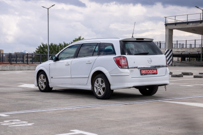 Продажа Opel Astra H Рестайлинг 1.2 MT (90 л.с.) 2008 Белый в Автодом