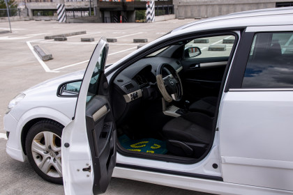 Продажа Opel Astra H Рестайлинг 1.2 MT (90 л.с.) 2008 Белый в Автодом