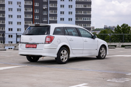 Продажа Opel Astra H Рестайлинг 1.2 MT (90 л.с.) 2008 Белый в Автодом