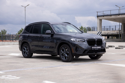 Продажа BMW X3 III (G01) Рестайлинг 30i xDrive 2.0 AT (249 л.с.) 2023 Серый в Автодом