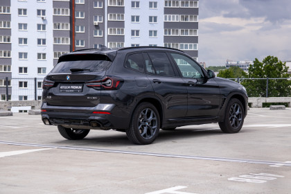 Продажа BMW X3 III (G01) Рестайлинг 30i xDrive 2.0 AT (249 л.с.) 2023 Серый в Автодом