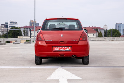 Продажа Suzuki Swift III AMT 1.3 AMT (92 л.с.) 2007 Красный в Автодом