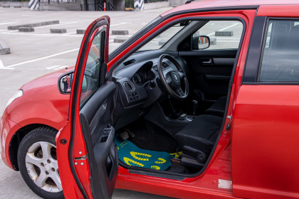 Продажа Suzuki Swift III AMT 1.3 AMT (92 л.с.) 2007 Красный в Автодом
