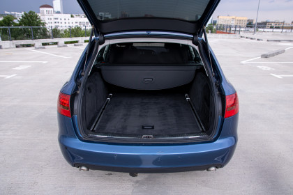 Продажа Audi A6 III (C6) 2.0 MT (140 л.с.) 2008 Синий в Автодом