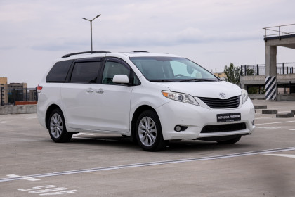 Продажа Toyota Sienna III 3.5 AT (266 л.с.) 2010 Белый в Автодом
