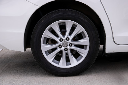 Продажа Toyota Sienna III 3.5 AT (266 л.с.) 2010 Белый в Автодом