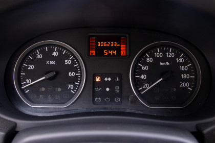 Продажа Nissan Almera III (G15) 1.6 MT (102 л.с.) 2013 Белый в Автодом