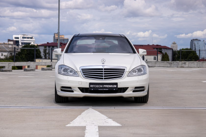Продажа Mercedes-Benz S-Класс V (W221) Рестайлинг 500 4.7 AT (435 л.с.) 2012 Белый в Автодом