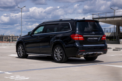 Продажа Mercedes-Benz GLS I (X166) 350 d 3.0 AT (249 л.с.) 2017 Черный в Автодом