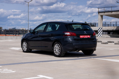 Продажа Peugeot 308 II 1.6 MT (115 л.с.) 2015 Серый в Автодом