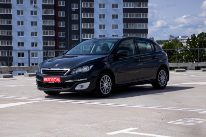 Купить Peugeot 308 II 1.6 MT (115 л.с.) 2015 Серый в Автодом Продажа Peugeot 308 II 1.6 MT (115 л.с.) 2015 Серый в Автодом