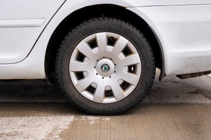 Продажа Skoda Octavia II (A5) Рестайлинг 1.6 MT (102 л.с.) 2011 Белый в Автодом