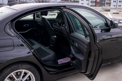 Продажа BMW 3 серии VII (G2x) 320d xDrive 2.0 AT (190 л.с.) 2020 Черный в Автодом