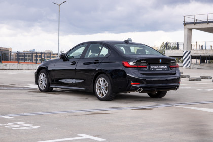 Продажа BMW 3 серии VII (G2x) 320d xDrive 2.0 AT (190 л.с.) 2020 Черный в Автодом