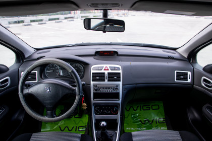 Продажа Peugeot 307 I Рестайлинг 1.6 MT (109 л.с.) 2006 Серебристый в Автодом